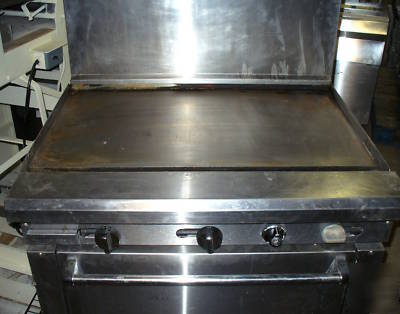 Royal gas griddle/oven combination unit