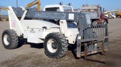 2000 terex TH528C 5,000 lb 4X4X4 telescopic forklift