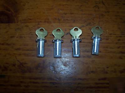 (4) gumball machine lock set oak northwestern eagle a&a