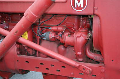 1951 farmall m tractor with bucket loader runs good 