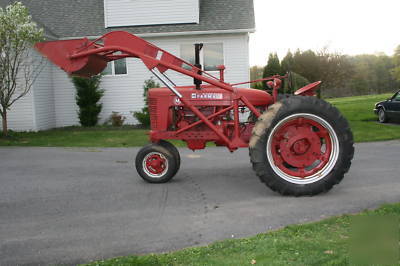 1951 farmall m tractor with bucket loader runs good 