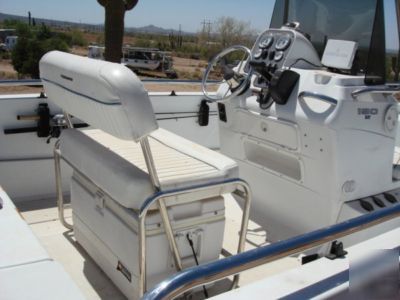 2006 triumph boat 190 bay aluminum trailer 73 hours gd