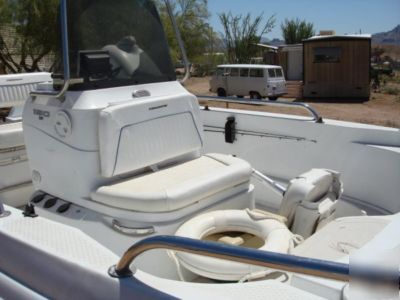 2006 triumph boat 190 bay aluminum trailer 73 hours gd