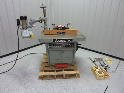 Delta invicta RS15 7.5HP shaper powerfeed video demo