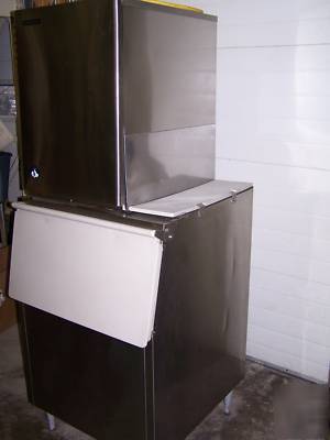 Nice used hoshizaki KM500 wtrcld ice mach. head w/bin