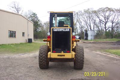 Caterpillar 924F rubber tire loader