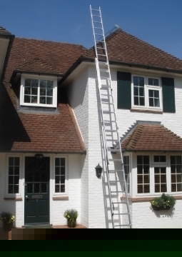 7.58M - 3 section extension ladder - free 24HR delivery