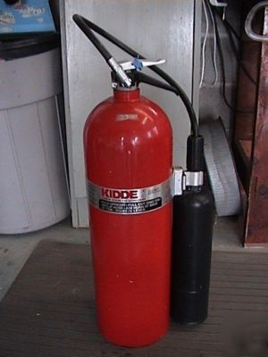 CO2 fire extinguisher carbon dioxide 20 lbs kidde
