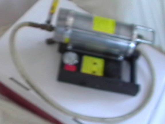 Equalizer applicator tool to install equal n truck tire
