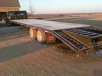 New 2010 32' gooseneck equipment trailer with dovetail