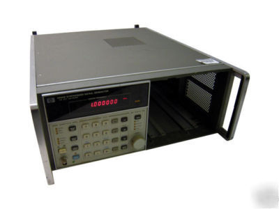 Hp 8660D synthesized signal generator w/opts 1,3,5,100