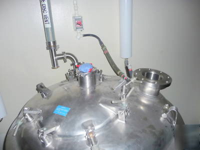 Mueller 1000 liter buffer tank 316 stainless