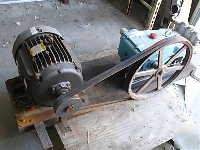 Skid-mount high pressure pump
