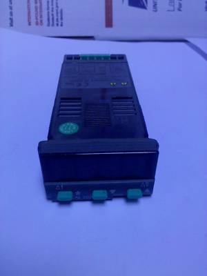 Cal 3200 1/32 din temperature setpoint controller