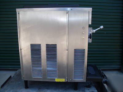 Frozen beverage machine saniserv frozen drink machine