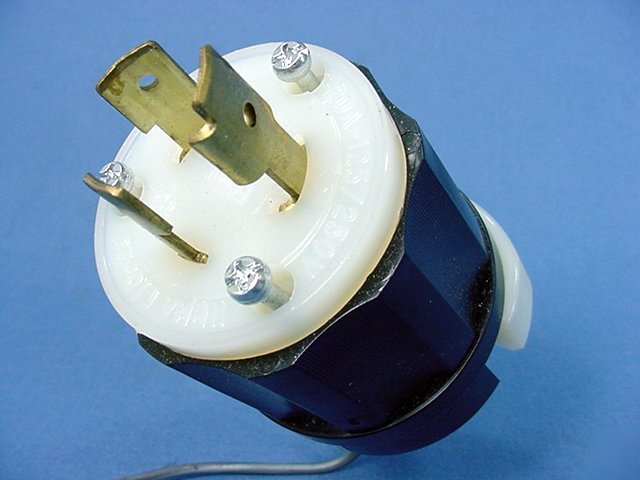 New leviton L10-20 locking plug twist lock 20A 125/250V