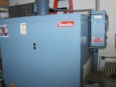 Shanklin l sealer + t-7XL heat tunnel & conveyor s-24C