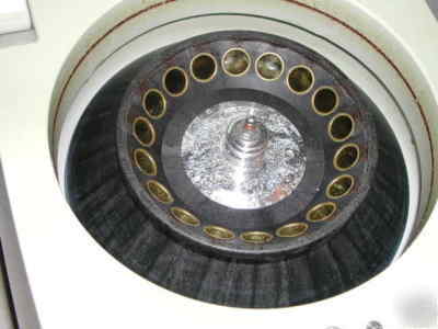 Vwr galaxy 16 microcentrifuge, cap. 18X1.5/2.0ML tubes