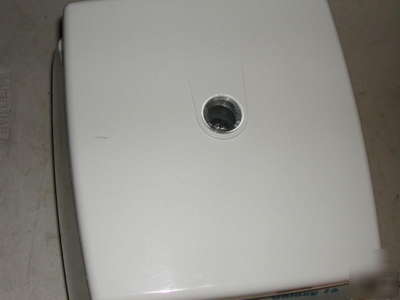 Vwr galaxy 16 microcentrifuge, cap. 18X1.5/2.0ML tubes