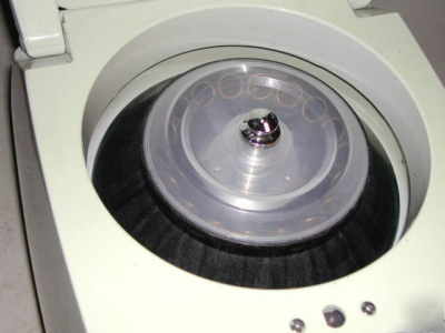 Vwr galaxy 16 microcentrifuge, cap. 18X1.5/2.0ML tubes