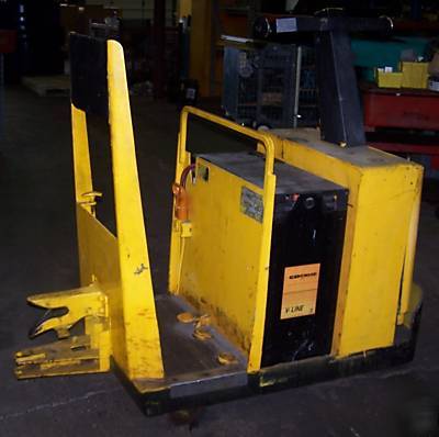Yale electric tugger unit