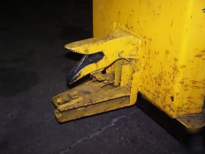 Yale electric tugger unit