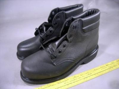 New ** ** bates womans steel toe boots black sz 8.5XW