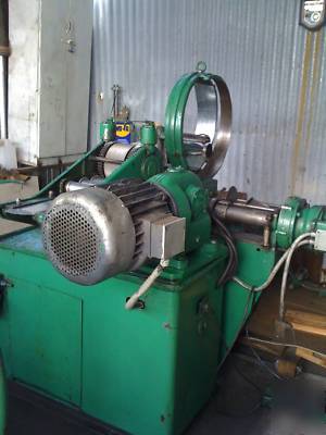 Spiral duct machine for sheet metal industry