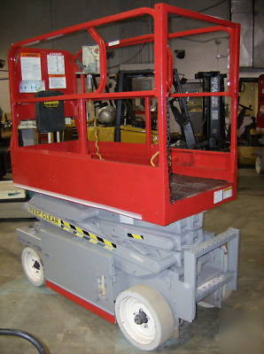 Mec scissor lift #3106 platform ht 19', work ht 25 ft