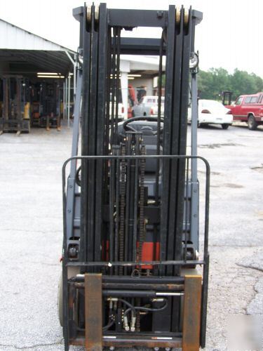 Toyota 3000 lb capacity forklift truck