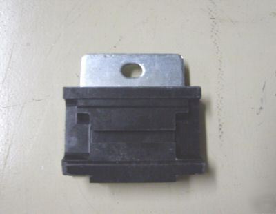 Feedrail buss bar insulator with steel insert U11972