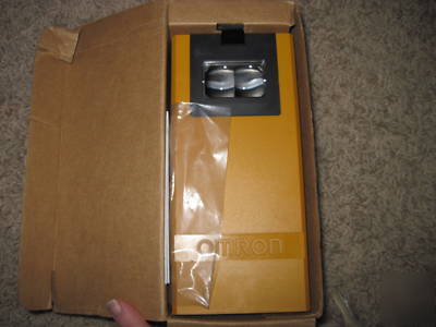 New omron photoelectric beam switch E3K R10K4 $200 