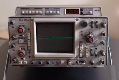Tektronix 475 / DM43 oscilloscope used operational