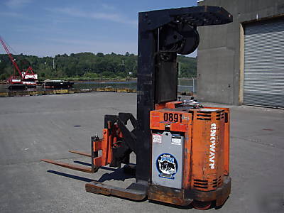 Raymond fork lift reach truck R40TT 36 volt