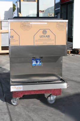 New servend ice dispenser - soda fountain drink station