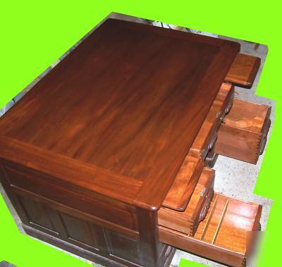 Pedestal pedistle pedestle desk