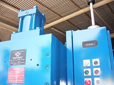 2002 manchester hydraulic hose crimping maching