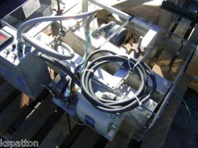 Pdc 75ER sleeve labeler / neck bander w/ heat tunnel