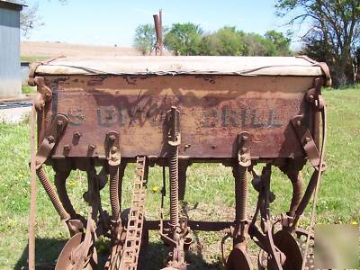 Antique 1906 monitor 5 disc drill seeder complete nice 