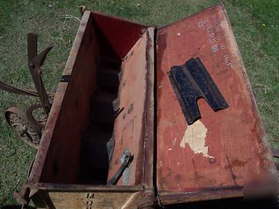 Antique 1906 monitor 5 disc drill seeder complete nice 