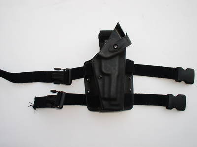 Safariland holster 6005-73 ber leg holster - right hand