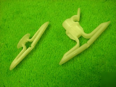 220CT stock nylon plastic wall toggle hook screw anchor