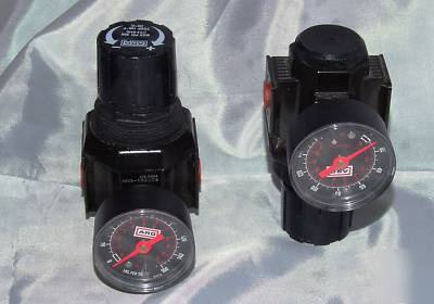 5 aro regulator/filter R27221-600 0-20 psi,1/2'' w/gage