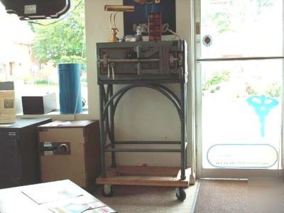 Baum antique jewelers safe w/custom made tubular stand