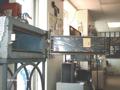 Baum antique jewelers safe w/custom made tubular stand