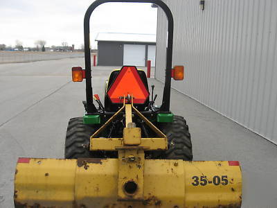 John deere 4100 lawn/garder/farm tractor w/ trailer 