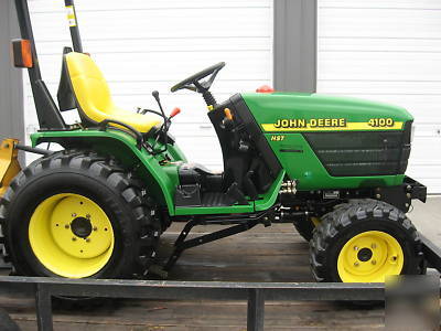 John deere 4100 lawn/garder/farm tractor w/ trailer 