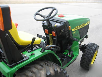 John deere 4100 lawn/garder/farm tractor w/ trailer 