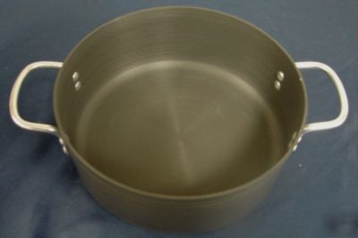 New leyson specialty coated 4.5 qt stockpot