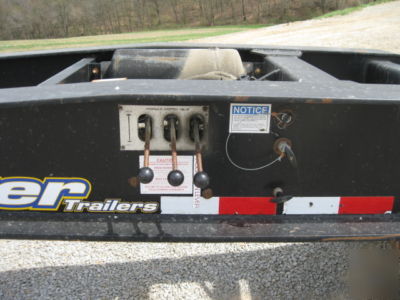 2005 eager beaver 50GSL-3 detachable lowboy trailer